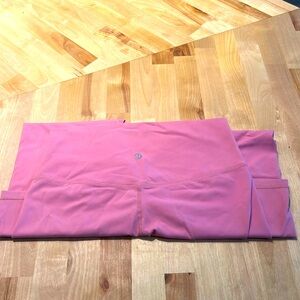Pink Lululemon Capri yoga pants